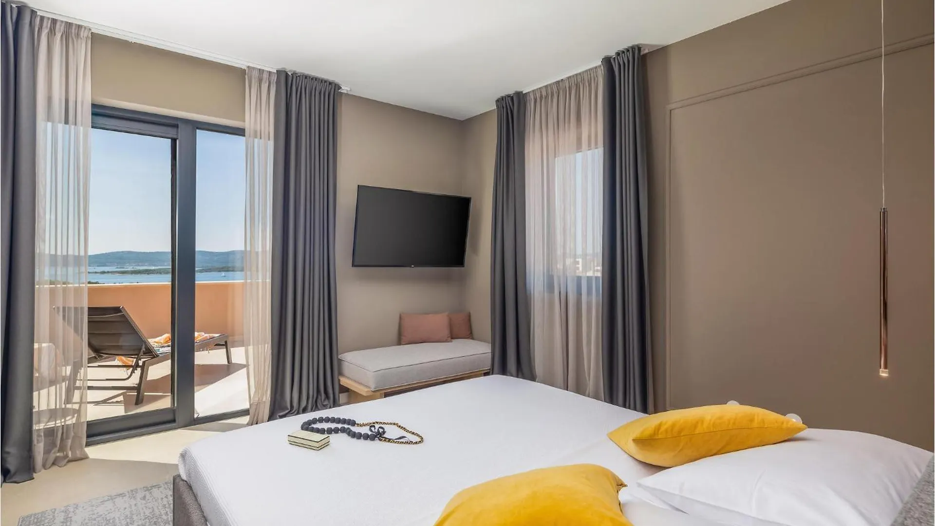 Villa Wave Sveti Filip i Jakov Holiday home